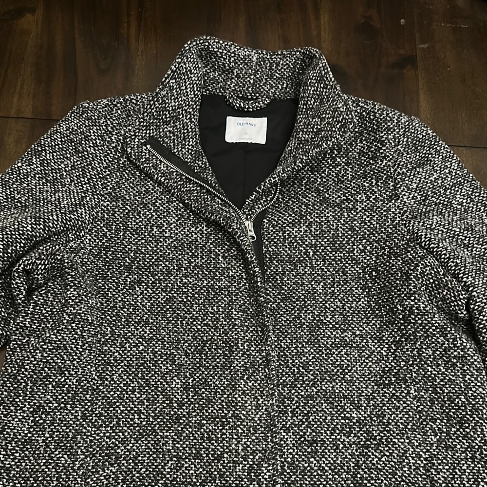 Static colored white and black jacket